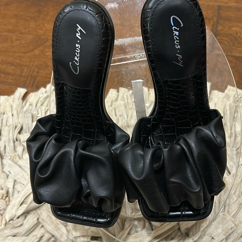 NWOT mules black